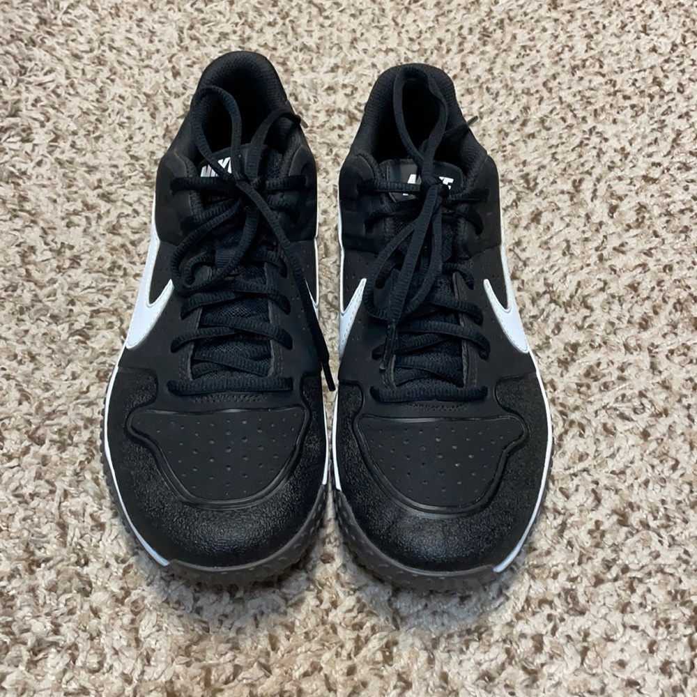 Woman Nike softball turf shoes size 8